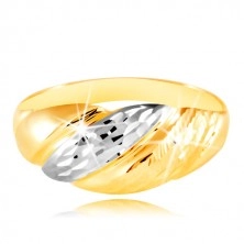 585 Gold Ring - gewölbter Streifen aus Gelb und Weißgold, glitzernde Einschnitte