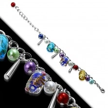 Kettenarmband und Anhänger - künstliche Perlen, farbige Perlen mit Rosen