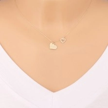 Halskette aus 9K Gelbgold - Herz mit Aufschrift "Love", Herzumriss mit Zirkonen