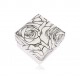 Schwarz-weiße Schachtel für einen Ring oder Ohrringe - Motiv aus blühenden Rosen