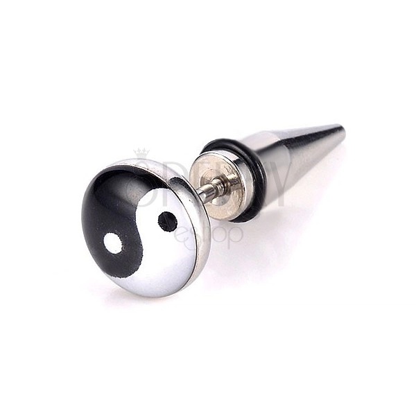Schwarzweißer Ohrexpander mit Yin Yang Symbol