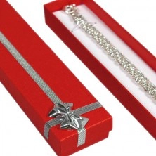 Rote Geschenkverpackung für eine Halskette mit Schleife